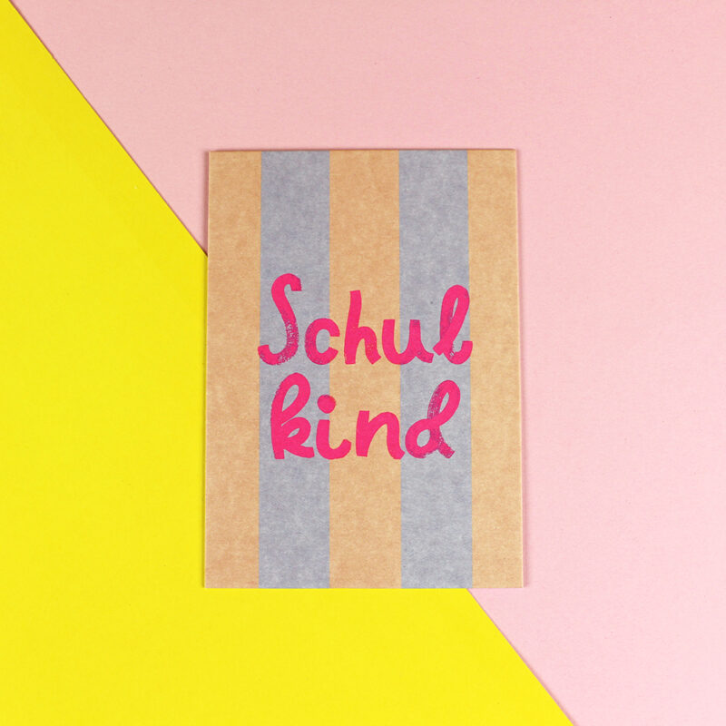 Ava&Yves - Postkarte Schulkind flieder/rosa - Neon Pink