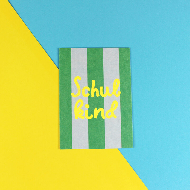 Ava&Yves - Postkarte Schulkind grün/blau - Neon Gelb