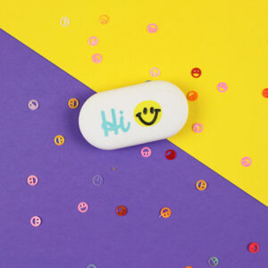 Ava&Yves - Radiergummi oval "Hi" gelb/blau